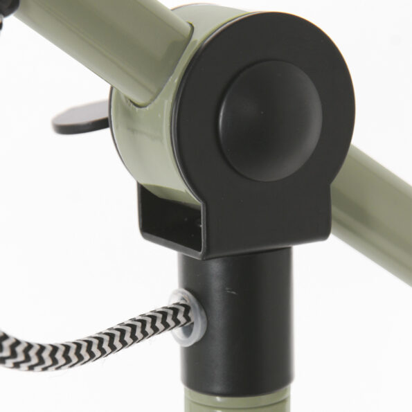 Industrielle Stehlampe Nove Grün – Bild 14